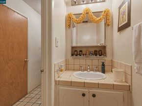 8672-8674 Beverly Ln, Dublin CA 94568