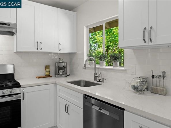 6615 Evergreen Ave, Oakland CA 94611