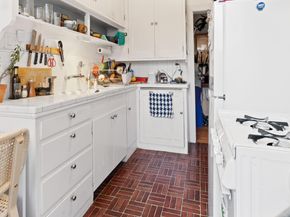 1621 E 38Th St, Oakland CA 94602