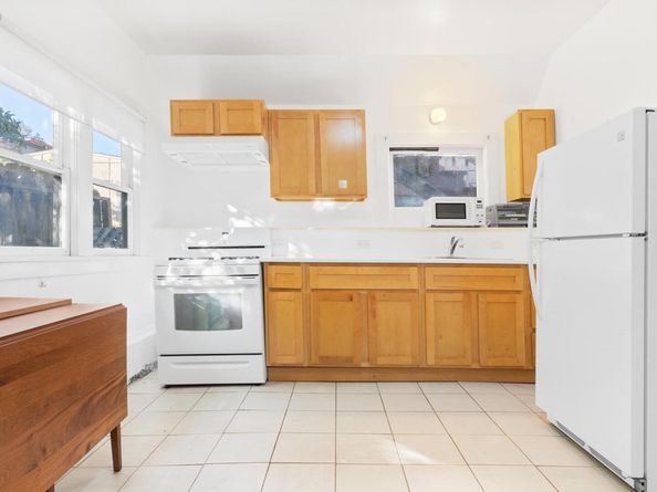 1621 E 38Th St, Oakland CA 94602