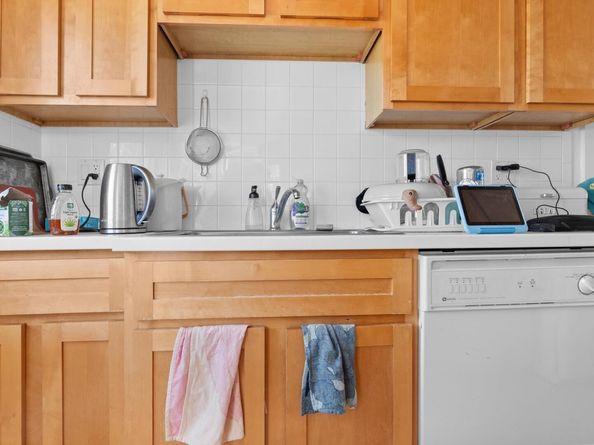 1621 E 38Th St, Oakland CA 94602