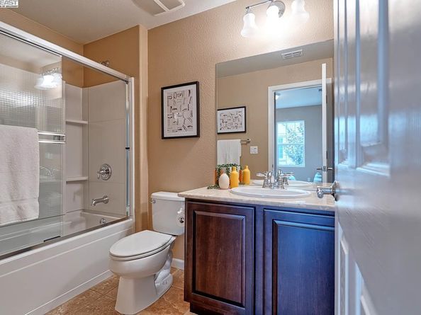 5621 Via Lugano, Fremont CA 94555