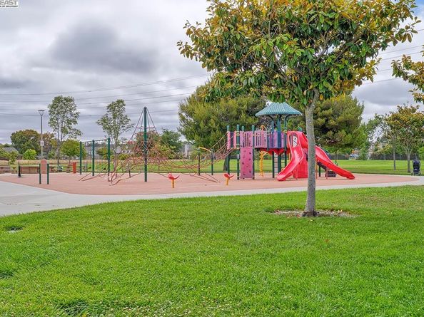 5621 Via Lugano, Fremont CA 94555