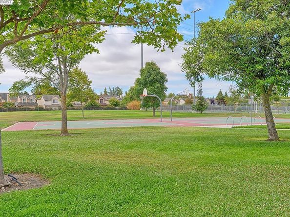 5621 Via Lugano, Fremont CA 94555