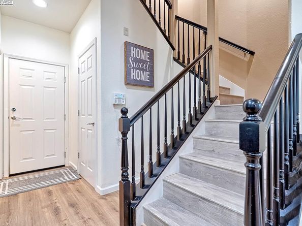 5621 Via Lugano, Fremont CA 94555