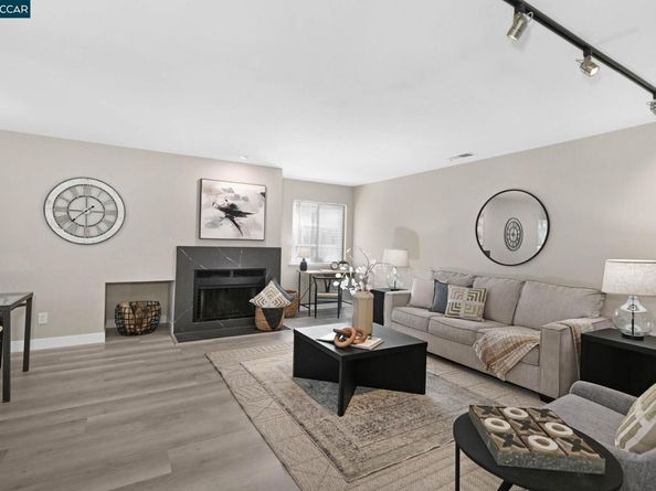 650 Fig Tree Ln, Martinez CA 94553