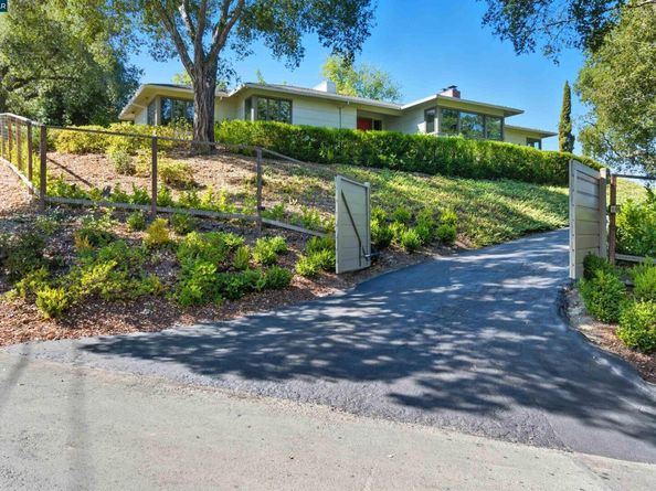 47 Charles Hill Cir, Orinda CA 94563