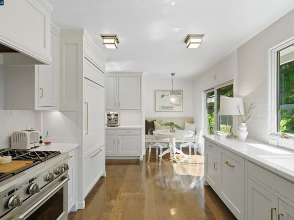 47 Charles Hill Cir, Orinda CA 94563