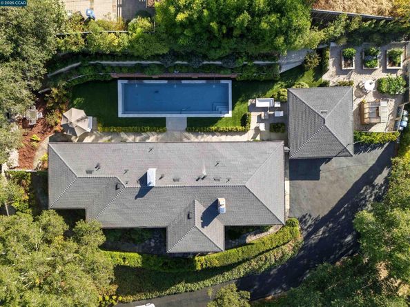47 Charles Hill Cir, Orinda CA 94563