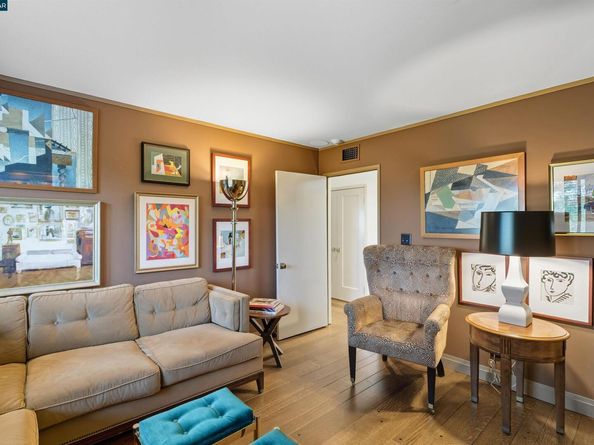 47 Charles Hill Cir, Orinda CA 94563
