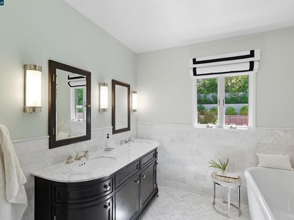 47 Charles Hill Cir, Orinda CA 94563