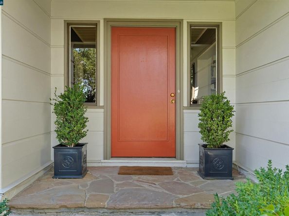 47 Charles Hill Cir, Orinda CA 94563