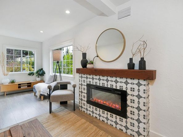 3911 Vale Ave, Oakland CA 94619