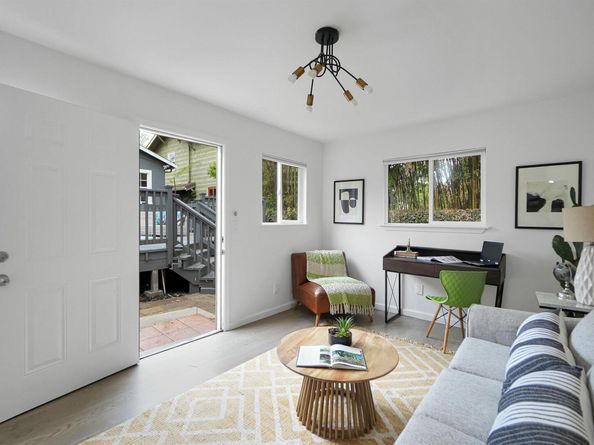 3911 Vale Ave, Oakland CA 94619