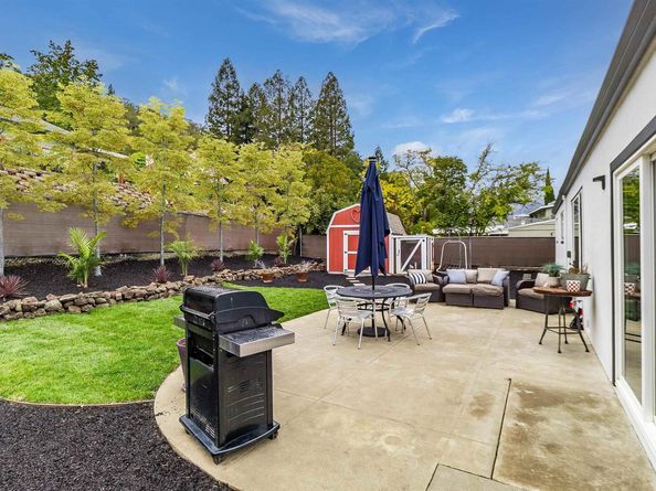 5644 Likins Ave, Martinez CA 94553