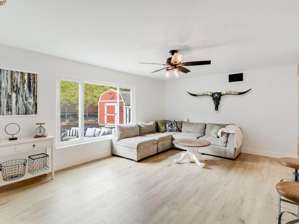 5644 Likins Ave, Martinez CA 94553
