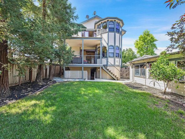 141 Ray St, Pleasanton CA 94566