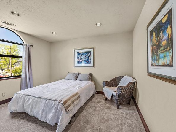 141 Ray St, Pleasanton CA 94566