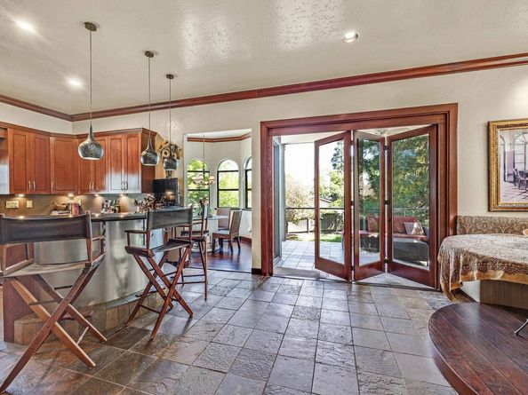 141 Ray St, Pleasanton CA 94566