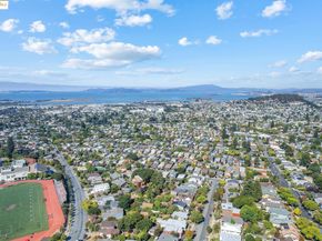 1026 Ventura Ave, Albany CA 94706