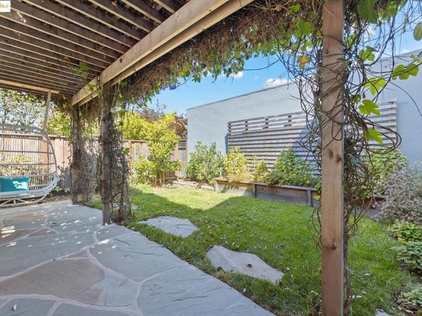 1026 Ventura Ave, Albany CA 94706