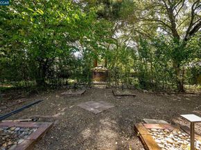 16 Stanley Ct, Lafayette CA 94595