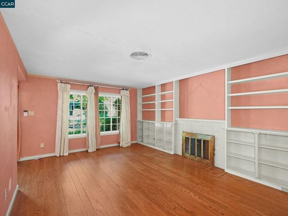 16 Stanley Ct, Lafayette CA 94595