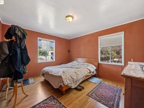 1033 Walker Ave, Oakland CA 94610