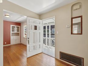 1033 Walker Ave, Oakland CA 94610