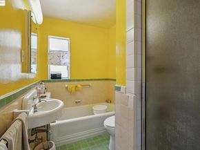 1033 Walker Ave, Oakland CA 94610