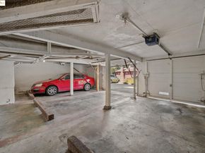 1033 Walker Ave, Oakland CA 94610