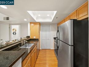 2530 Oak Rd 303, Walnut Creek CA 94597