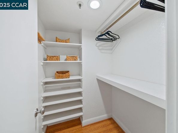 2530 Oak Rd 303, Walnut Creek CA 94597