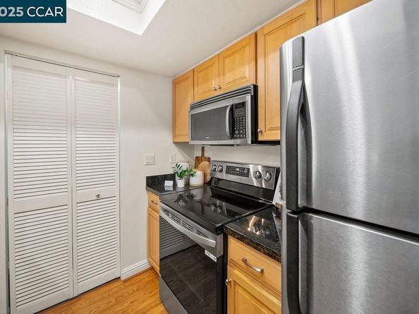 2530 Oak Rd 303, Walnut Creek CA 94597