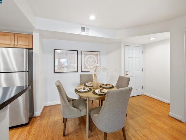2530 Oak Rd 303, Walnut Creek CA 94597