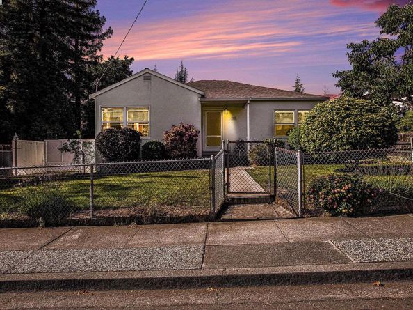 2214 D St, Hayward CA 94541
