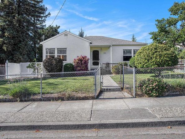 2214 D St, Hayward CA 94541