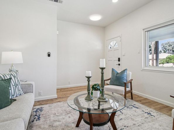 1900 Chestnut Street, Santa Clara CA 95054
