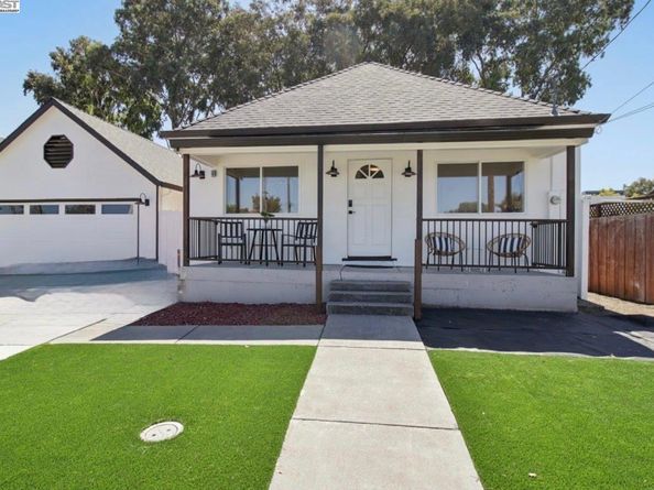 1900 Chestnut Street, Santa Clara CA 95054