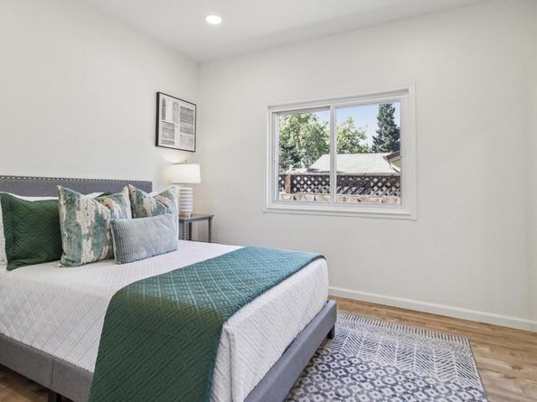 1900 Chestnut Street, Santa Clara CA 95054