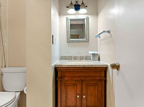 320 Lee St 405, Oakland CA 94610