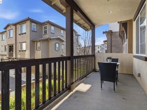 5811 Via Lugano, Fremont CA 94555