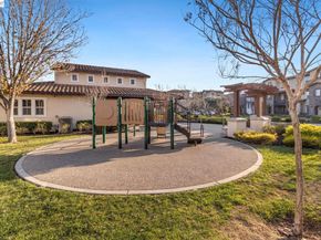 5811 Via Lugano, Fremont CA 94555