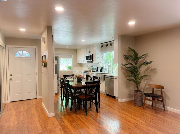 148 Ascot Ct 1, Moraga CA 94556