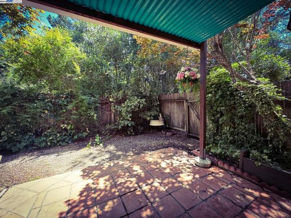 148 Ascot Ct 1, Moraga CA 94556