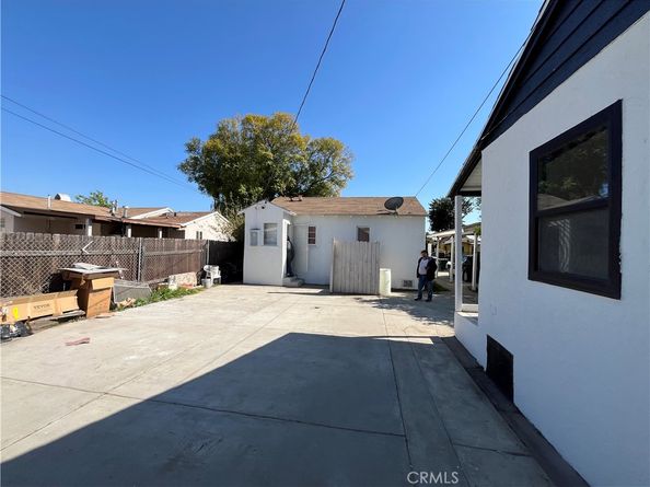 915 E 3rd Street, Pomona CA 91766
