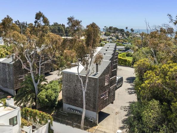 29235 Heathercliff Road 12, Malibu CA 90265