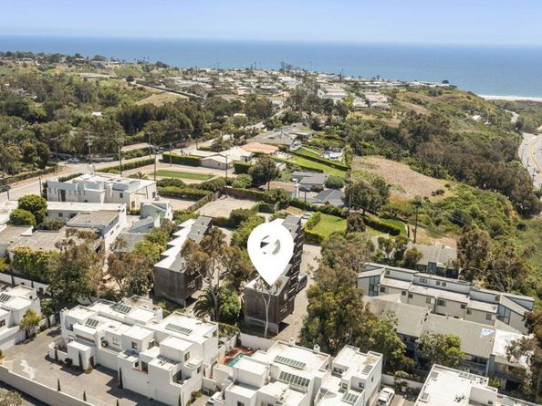 29235 Heathercliff Road 12, Malibu CA 90265