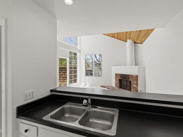 29235 Heathercliff Road 12, Malibu CA 90265