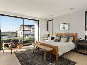 220 Carnation Avenue, Corona Del Mar CA 92625